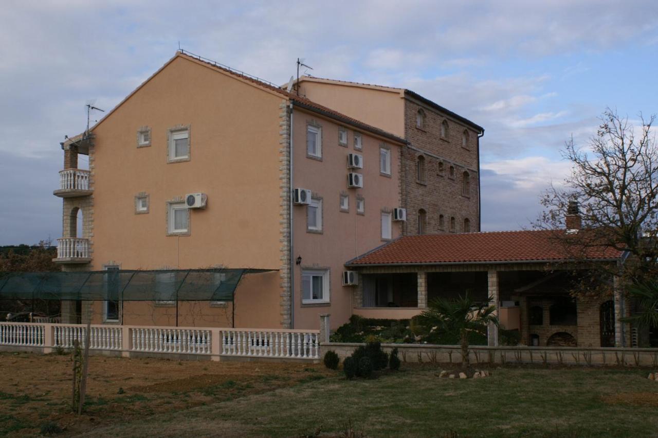 Apartments And Rooms With Parking Space Biograd Na Moru, Biograd - 4305 Bagian luar foto